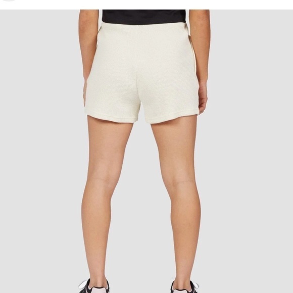 Calvin Klein PerformanceWomen's MIDI Shorts Sunstone, short - Picture 3 of 9